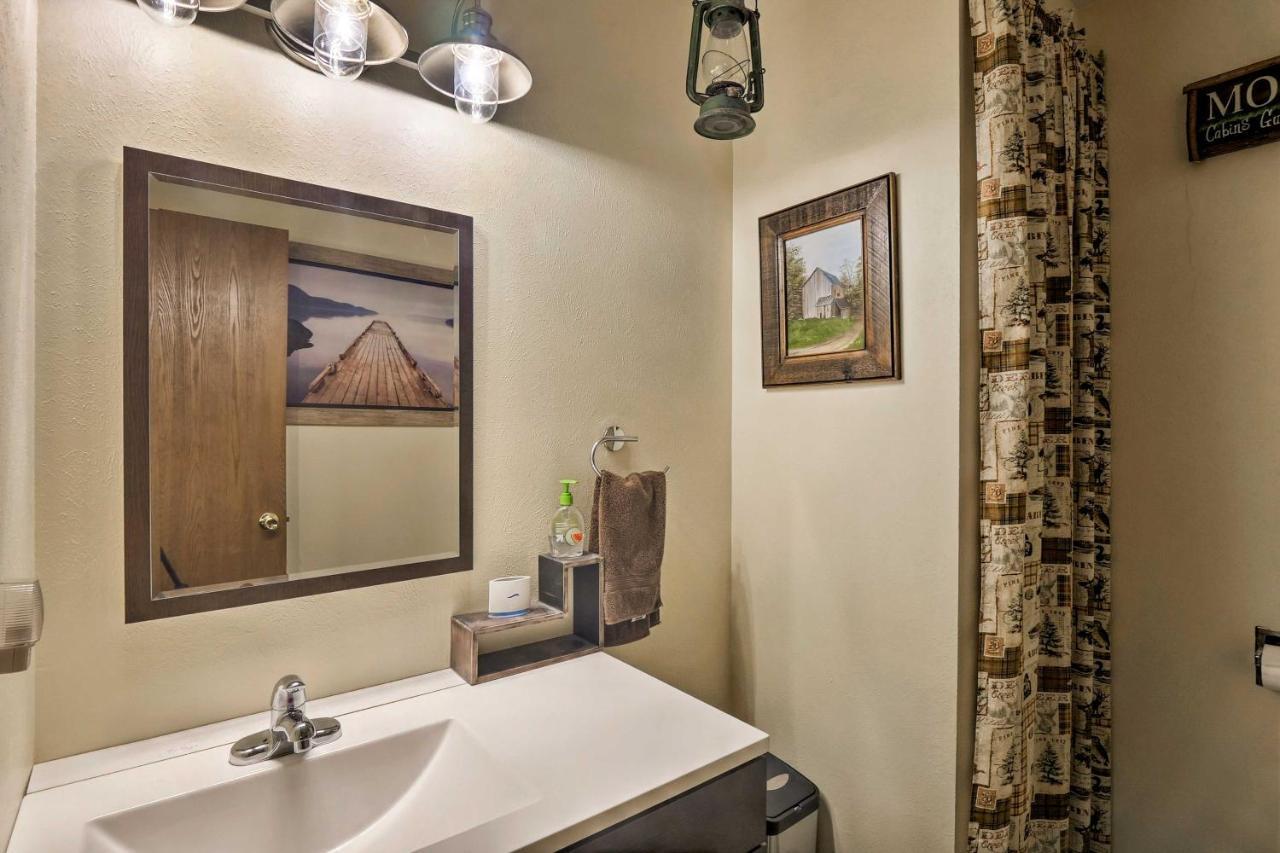 Grand Lake Condo With Balcony - 1 Block To Water! Bagian luar foto